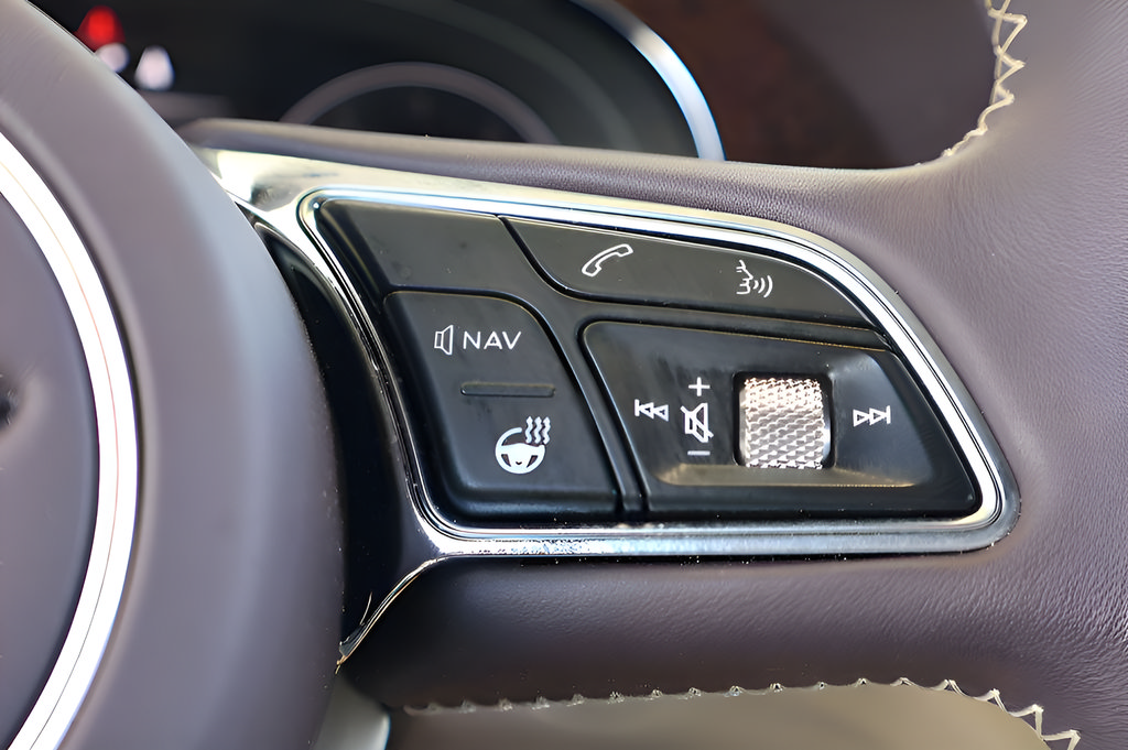Used 2023 Bentley Bentayga Extended Wheelbase AWD/4WD image 26