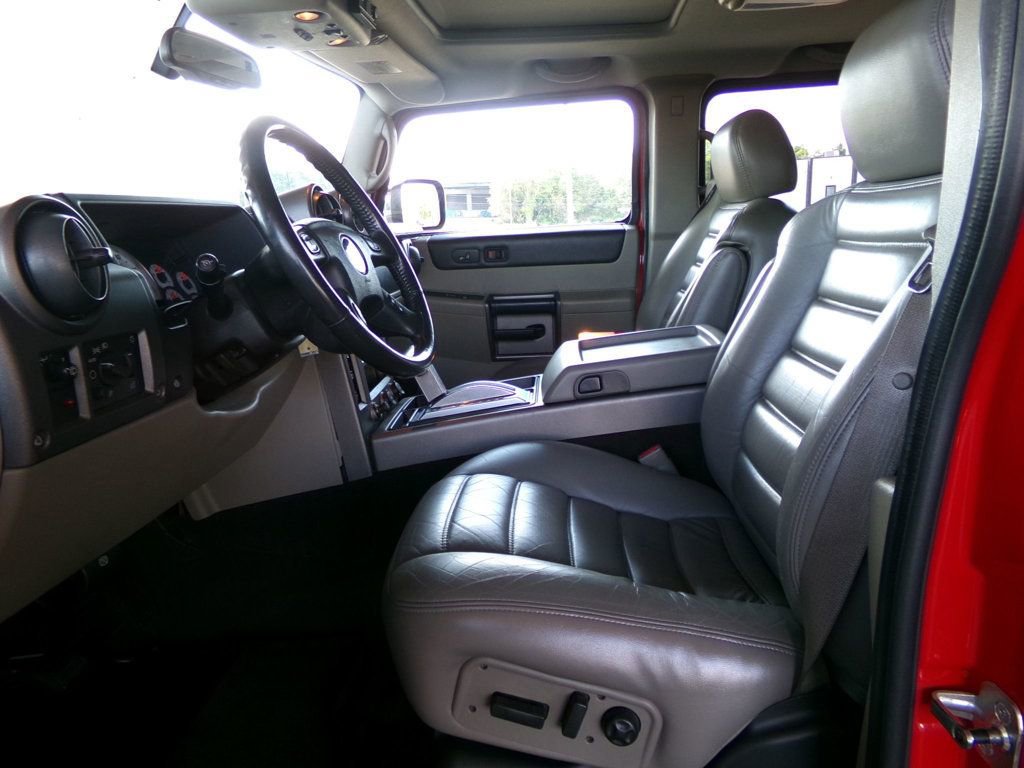 Used 2004 HUMMER H2 AWD/4WD image 10