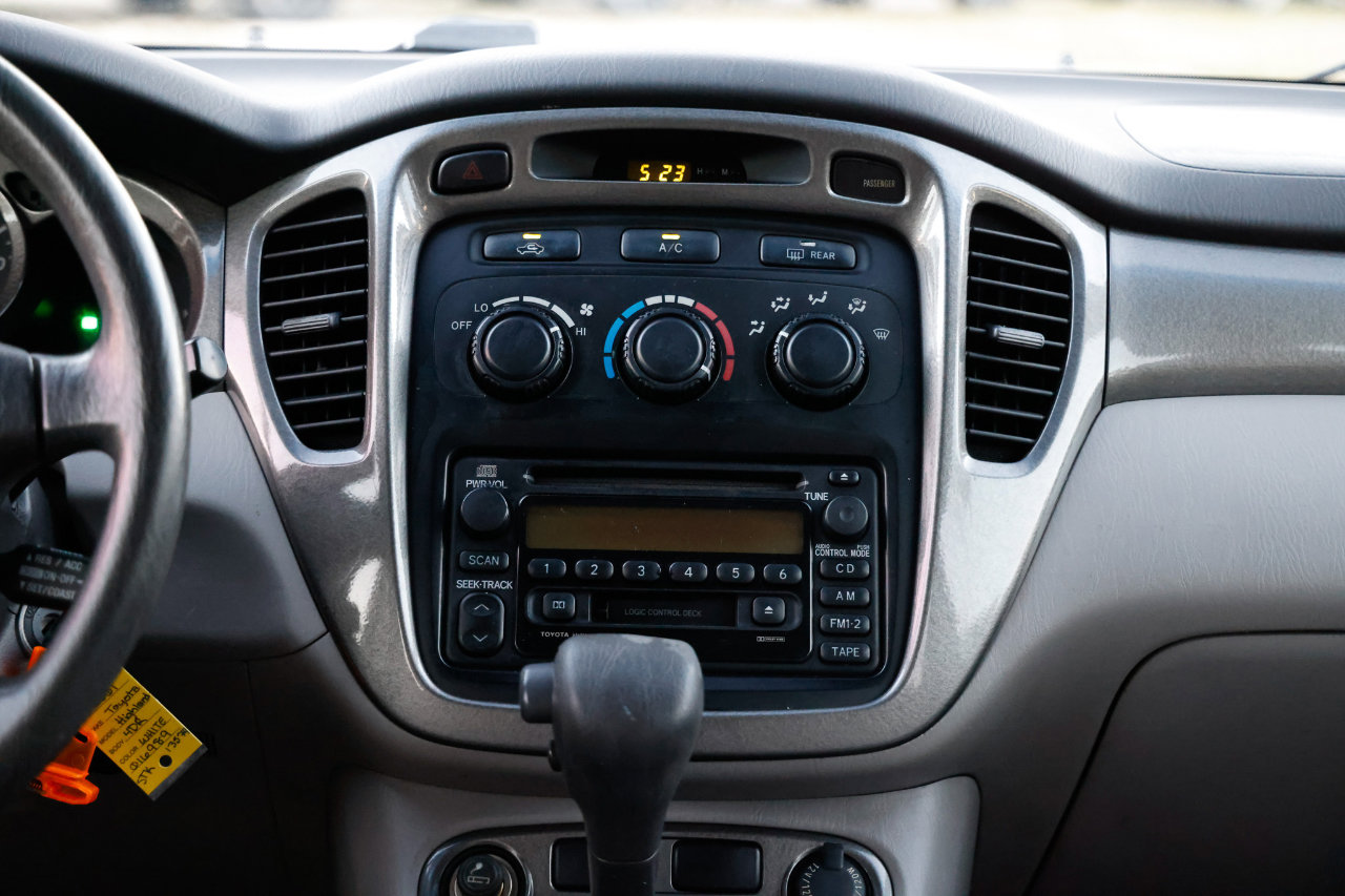 Used 2001 Toyota Highlander 4DR SUV image 30