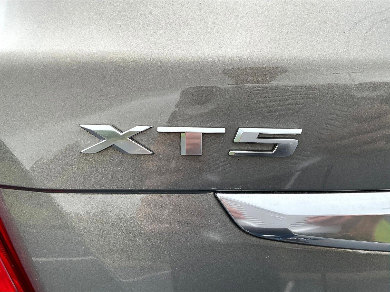 Used 2018 Cadillac XT5 Luxury w/ Driver Awareness Package FWD image 24