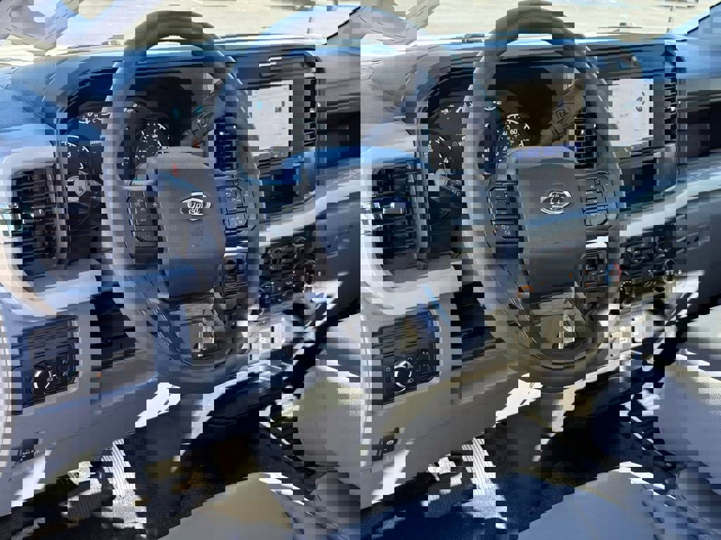 New 2026 Ford F550 2WD Regular Cab Super Duty image 4