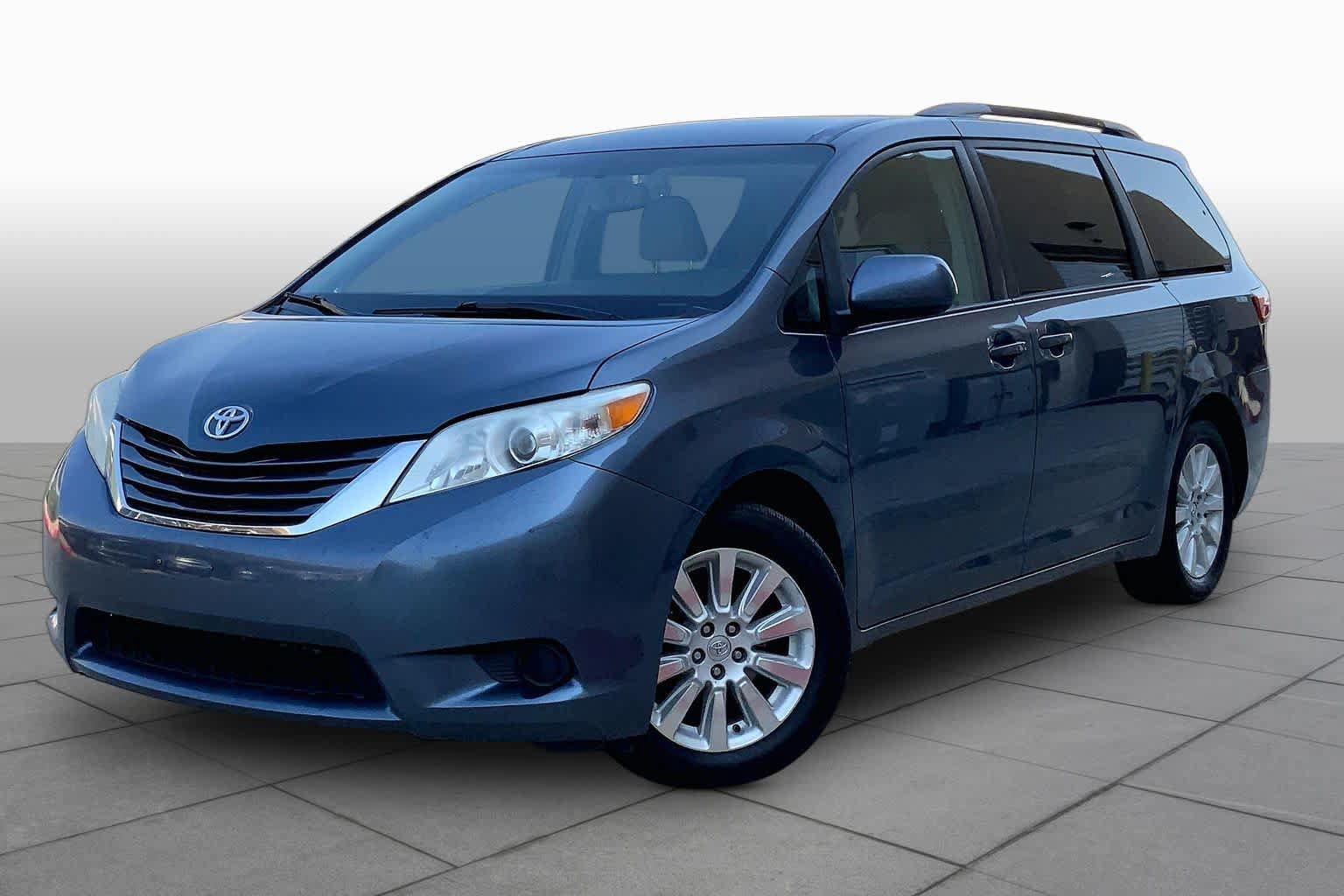 Used 2015 Toyota Sienna LE