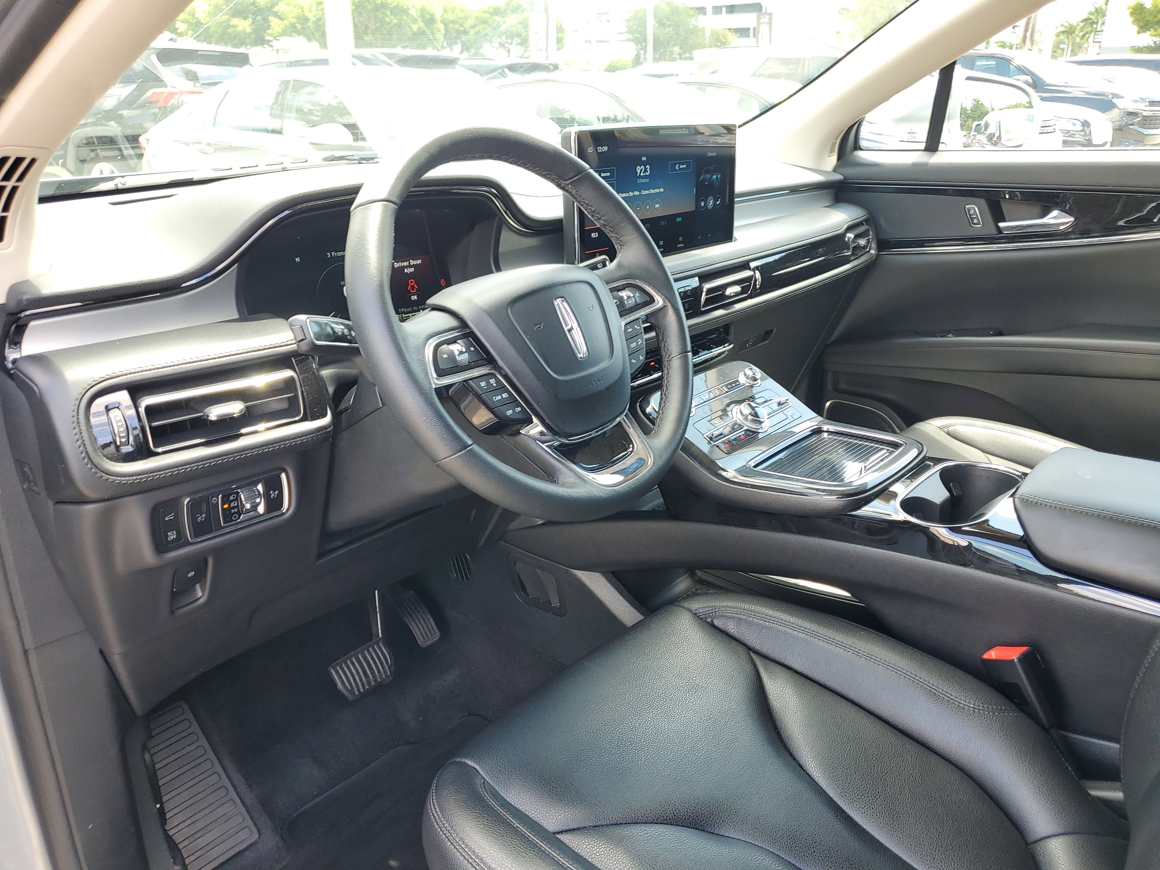 Certified 2023 Lincoln Nautilus AWD image 13