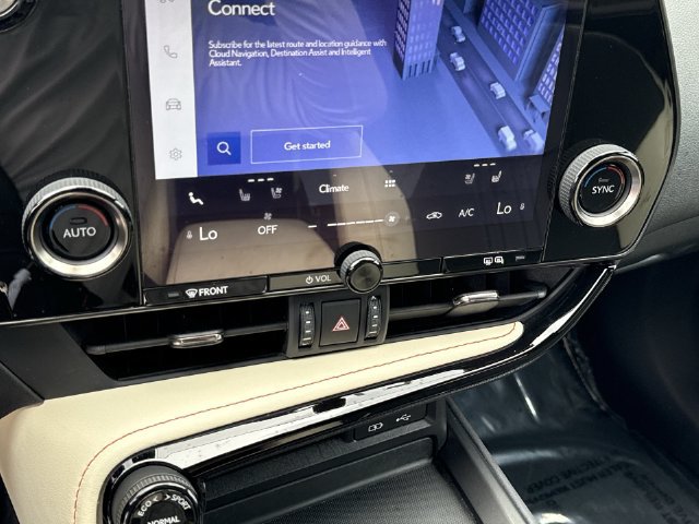 Certified 2023 Lexus NX 250 FWD w/ Towing Package (2000 Lbs) image 19