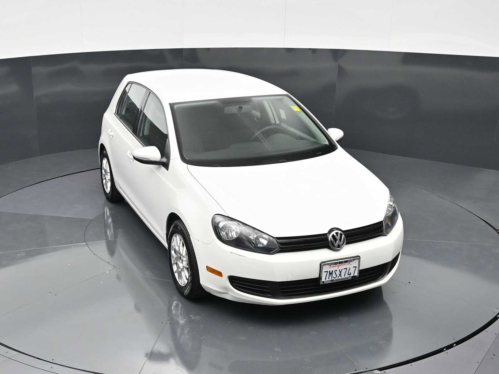 Used 2010 Volkswagen Golf 4-Door image 18