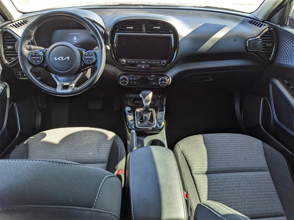 Certified 2024 Kia Soul EX image 13