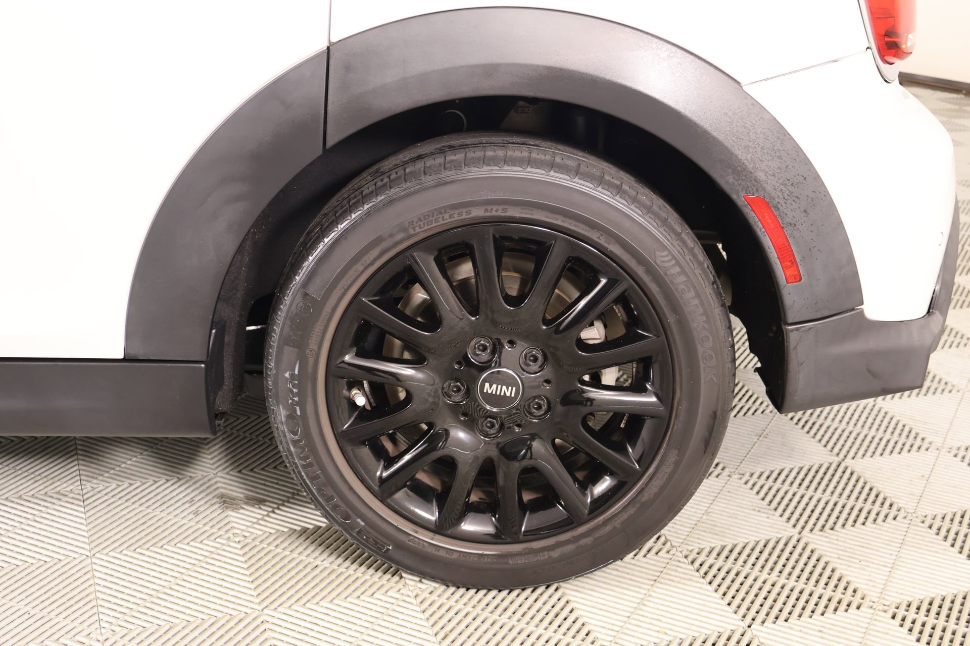 Used 2023 MINI Cooper 4-Door Hardtop FWD image 19