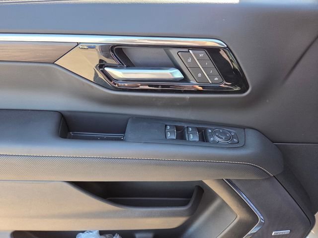 New 2026 Chevrolet Suburban Premier w/ Sun And Tow Package AWD/4WD image 10