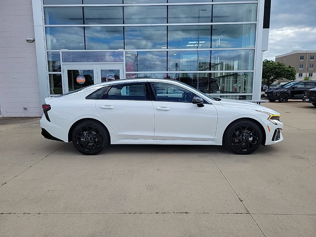 New 2026 Kia K5 GT-Line w/ GT-Line Premium Package FWD image 4