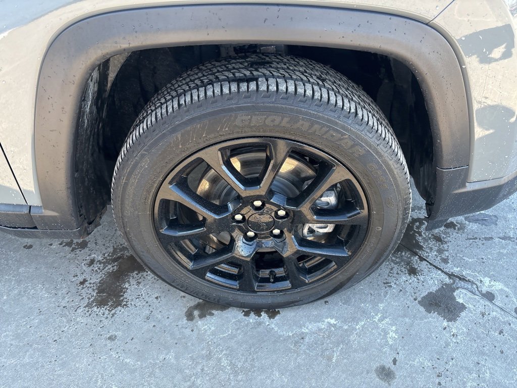 Used 2023 Jeep Compass Altitude w/ Convenience Group image 11