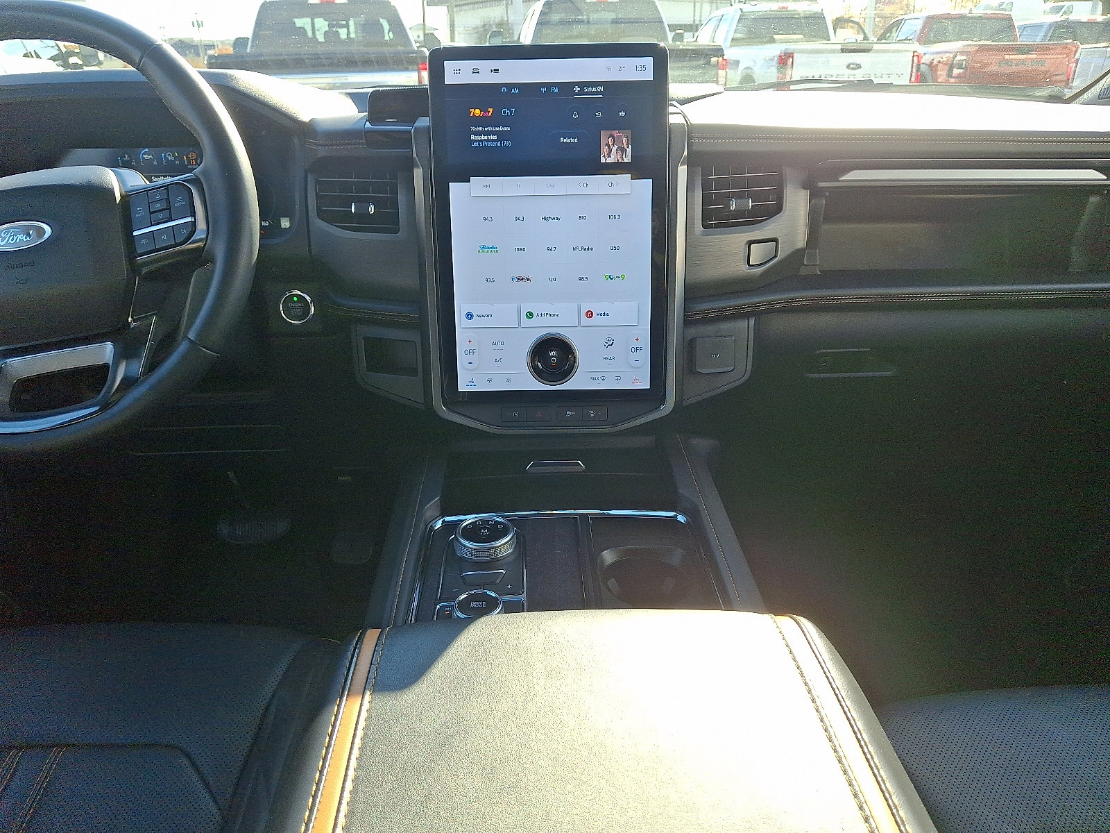 Certified 2024 Ford Expedition Platinum image 15