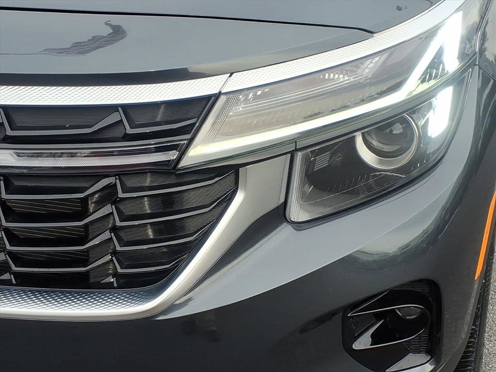 Used 2024 Kia Seltos EX image 8