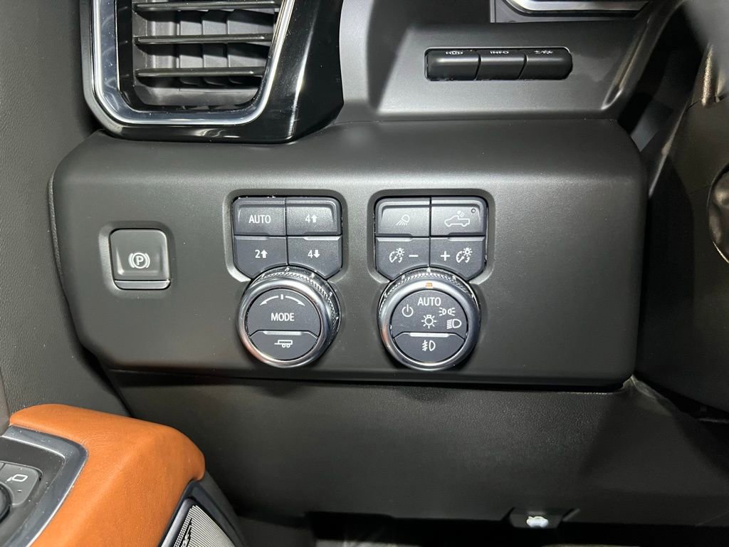 Used 2024 GMC Sierra 1500 Denali Ultimate image 30
