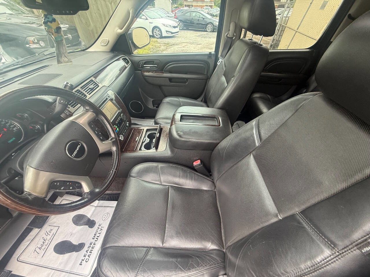 Used 2012 GMC Yukon XL Denali image 7