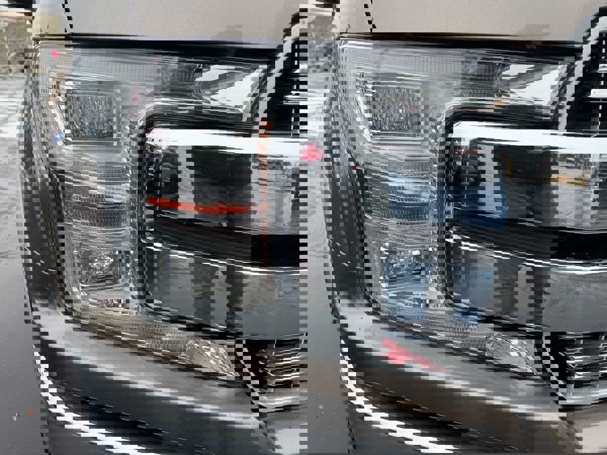 Used 2020 Ford F150 Lariat w/ Equipment Group 502A Luxury image 13