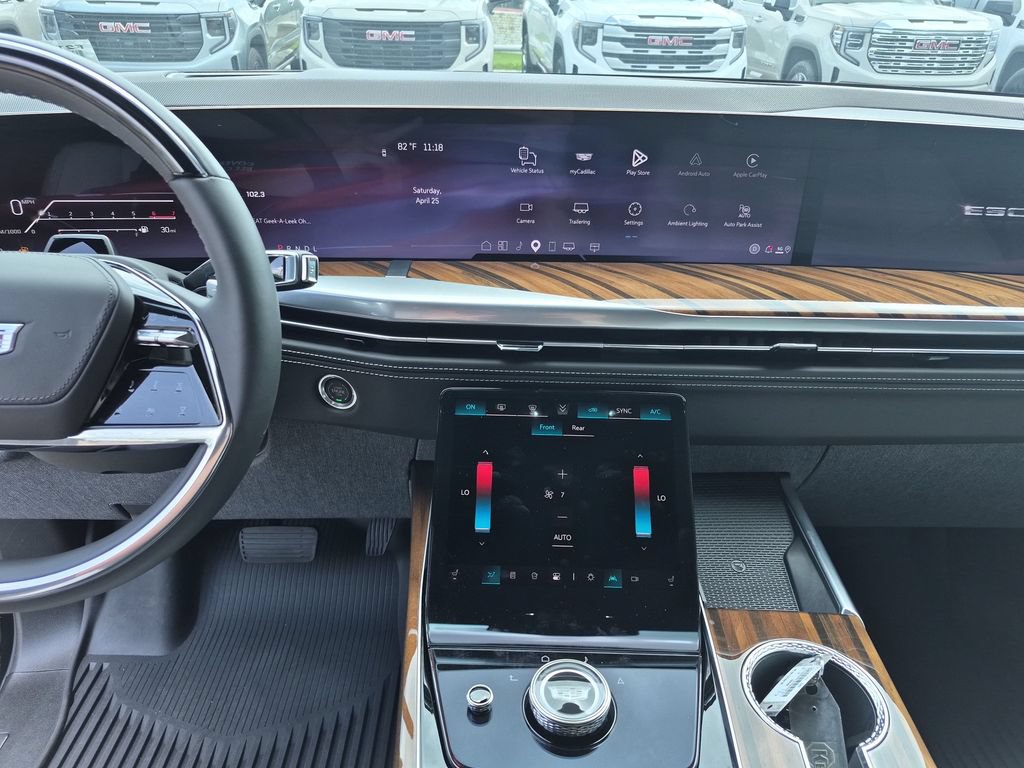 Certified 2026 Cadillac Escalade Platinum Sport w/ LPO, Floor Liner Package AWD/4WD image 30