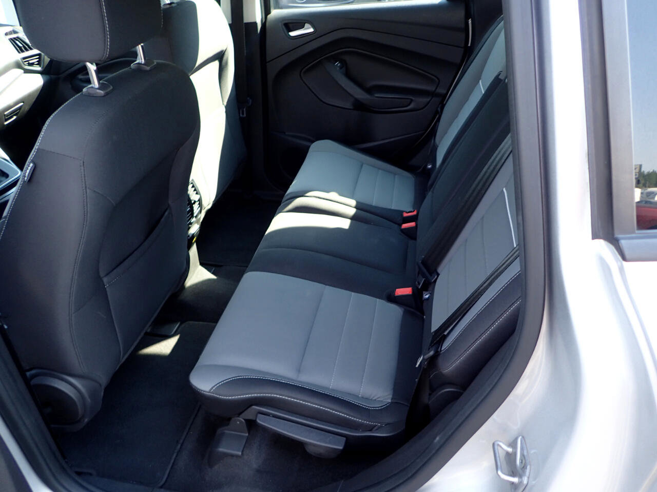 Used 2013 Ford C-MAX SE FWD image 10