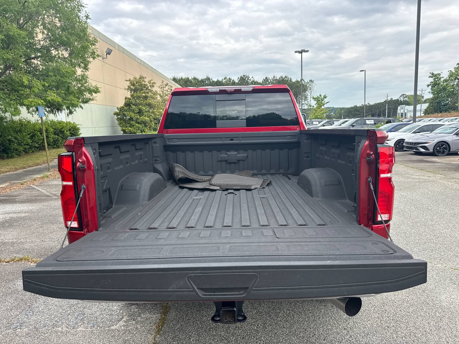 Used 2025 Chevrolet Silverado 2500 LTZ w/ LTZ Premium Package AWD/4WD image 18