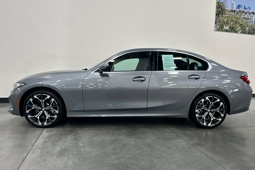 Used 2025 BMW 330i Sedan RWD image 7