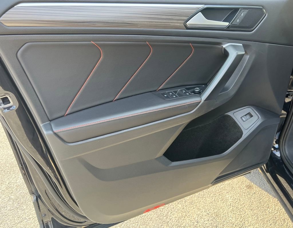 Used 2024 Volkswagen Tiguan Wolfsburg Edition image 15