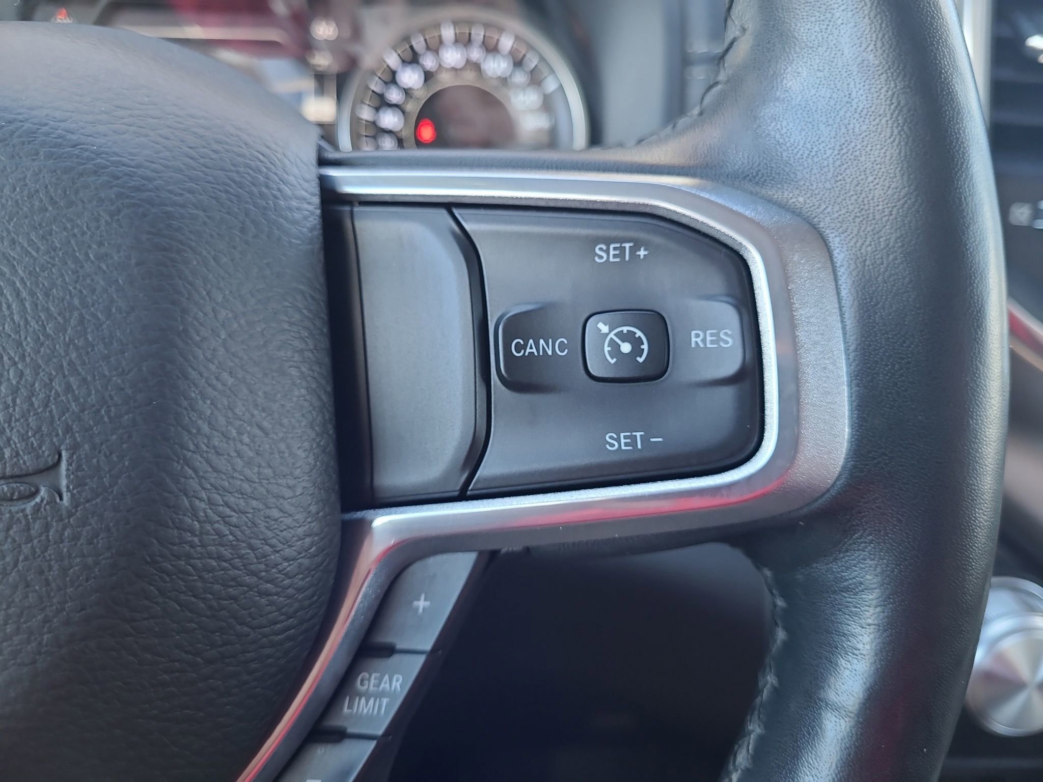 Used 2019 RAM 1500 Laramie image 19
