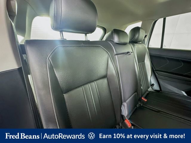 Used 2024 Volkswagen Tiguan SE w/ Panoramic Sunroof Package AWD/4WD image 28