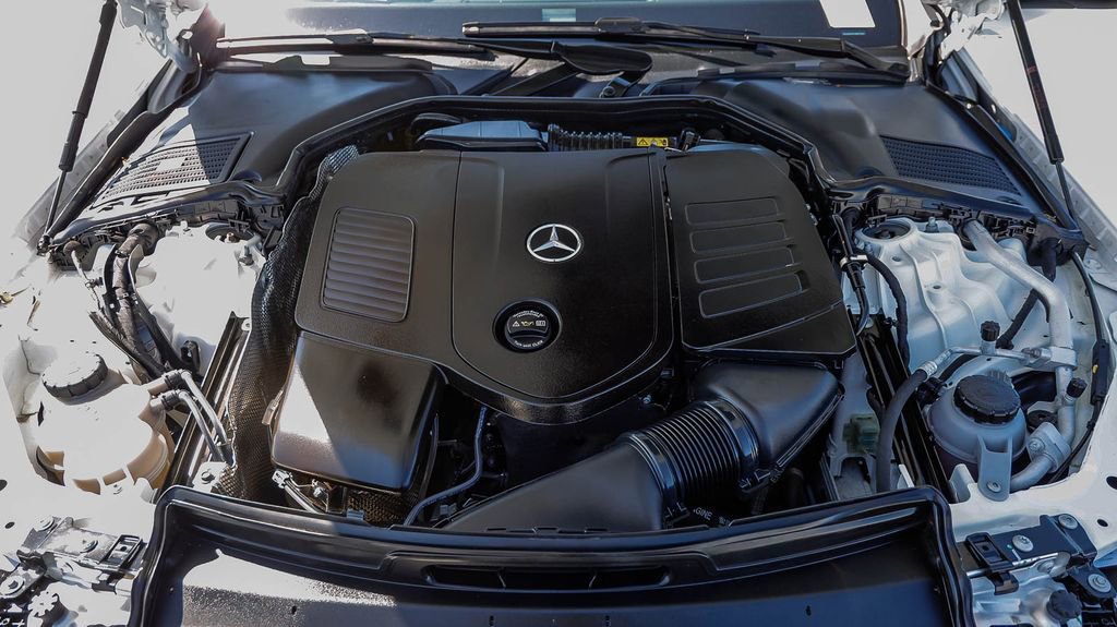 Used 2022 Mercedes-Benz C 300 Sedan image 32