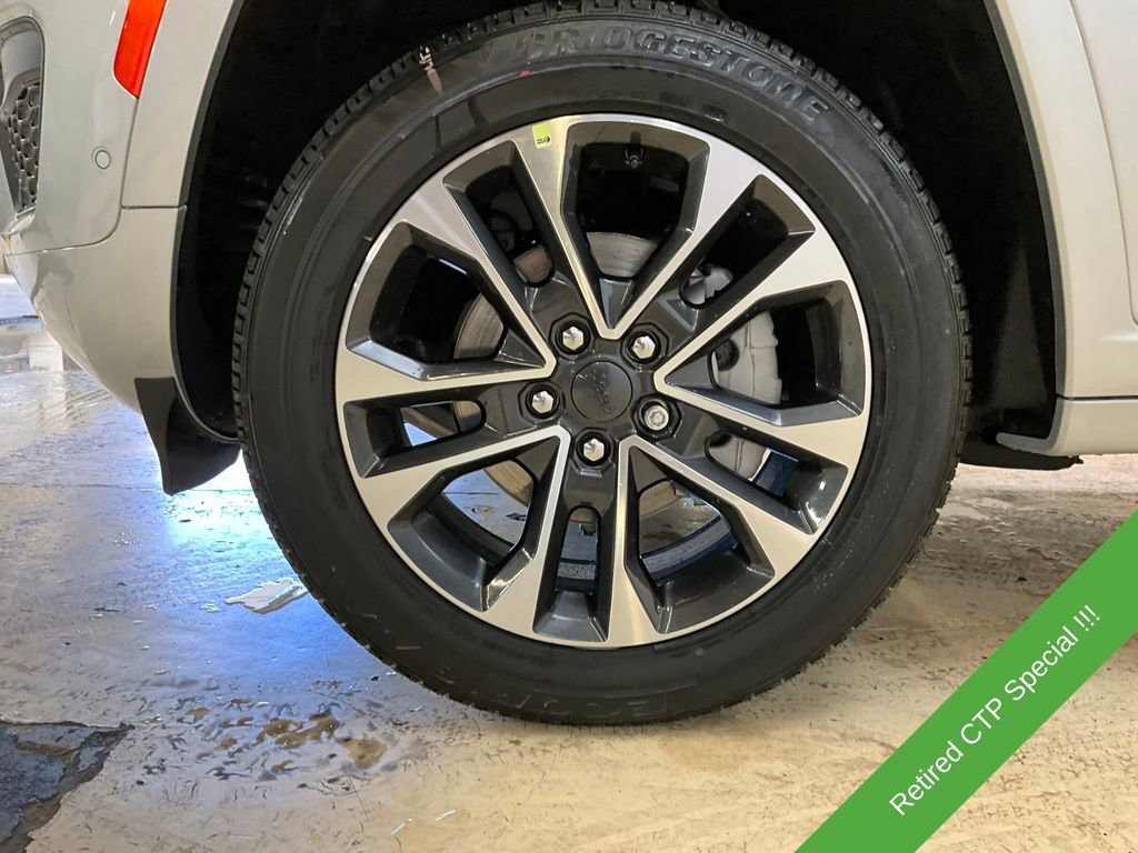 New 2025 Jeep Grand Cherokee Overland w/ Adv Protech Group III image 7