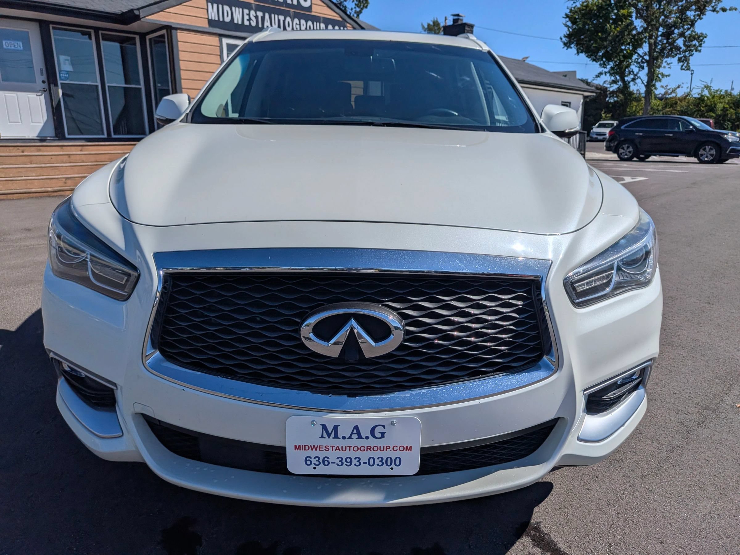 Used 2016 INFINITI QX60 Luxe w/ Premium Plus Package AWD/4WD image 9