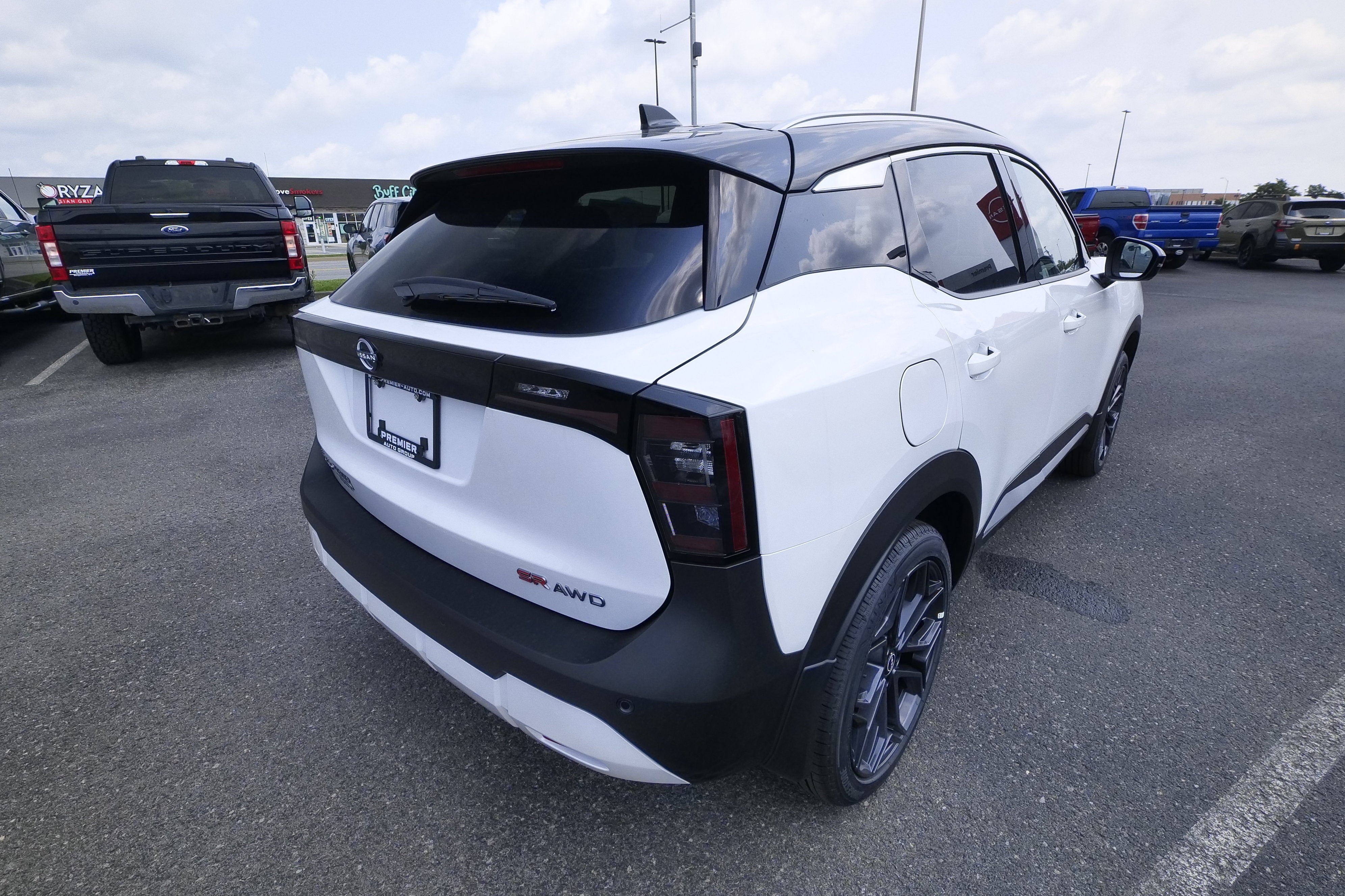 New 2026 Nissan Kicks SR w/ SR Premium Package AWD/4WD image 6
