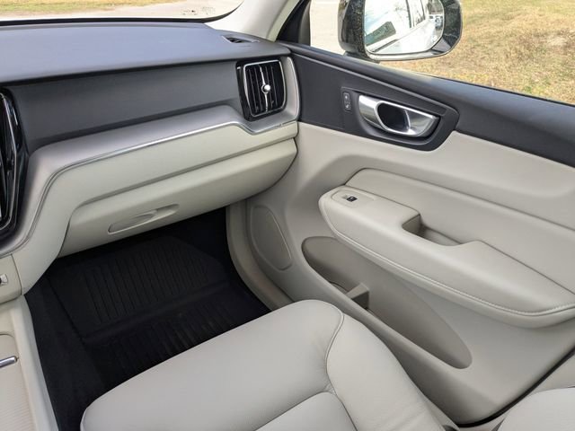 New 2024 Volvo XC60 T8 Core w/ Protection Package Premier image 21
