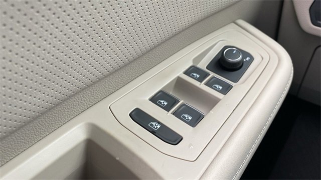 New 2026 Volkswagen Atlas SE image 17