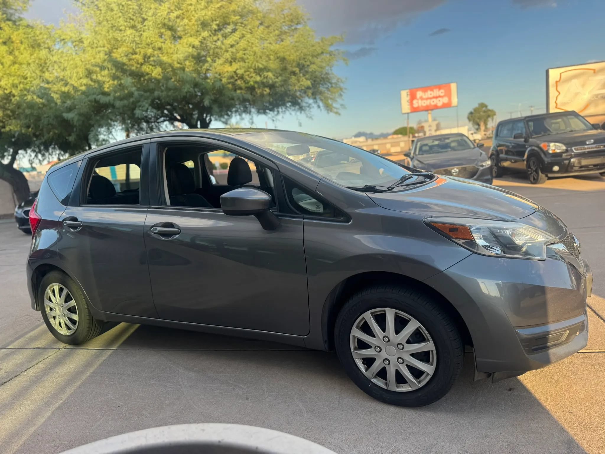 Used 2018 Nissan Versa Note FWD image 7