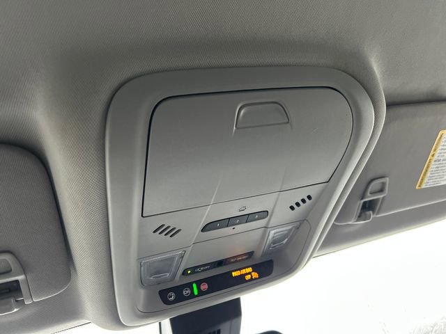 Used 2023 GMC Terrain AT4 image 27