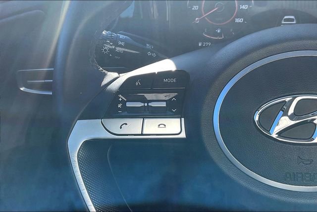 Certified 2023 Hyundai Elantra Limited image 18