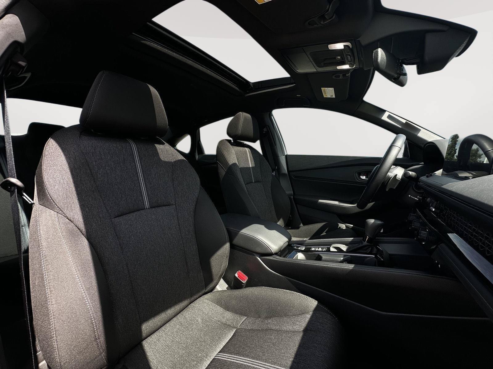 Used 2025 Honda Accord Sport image 21
