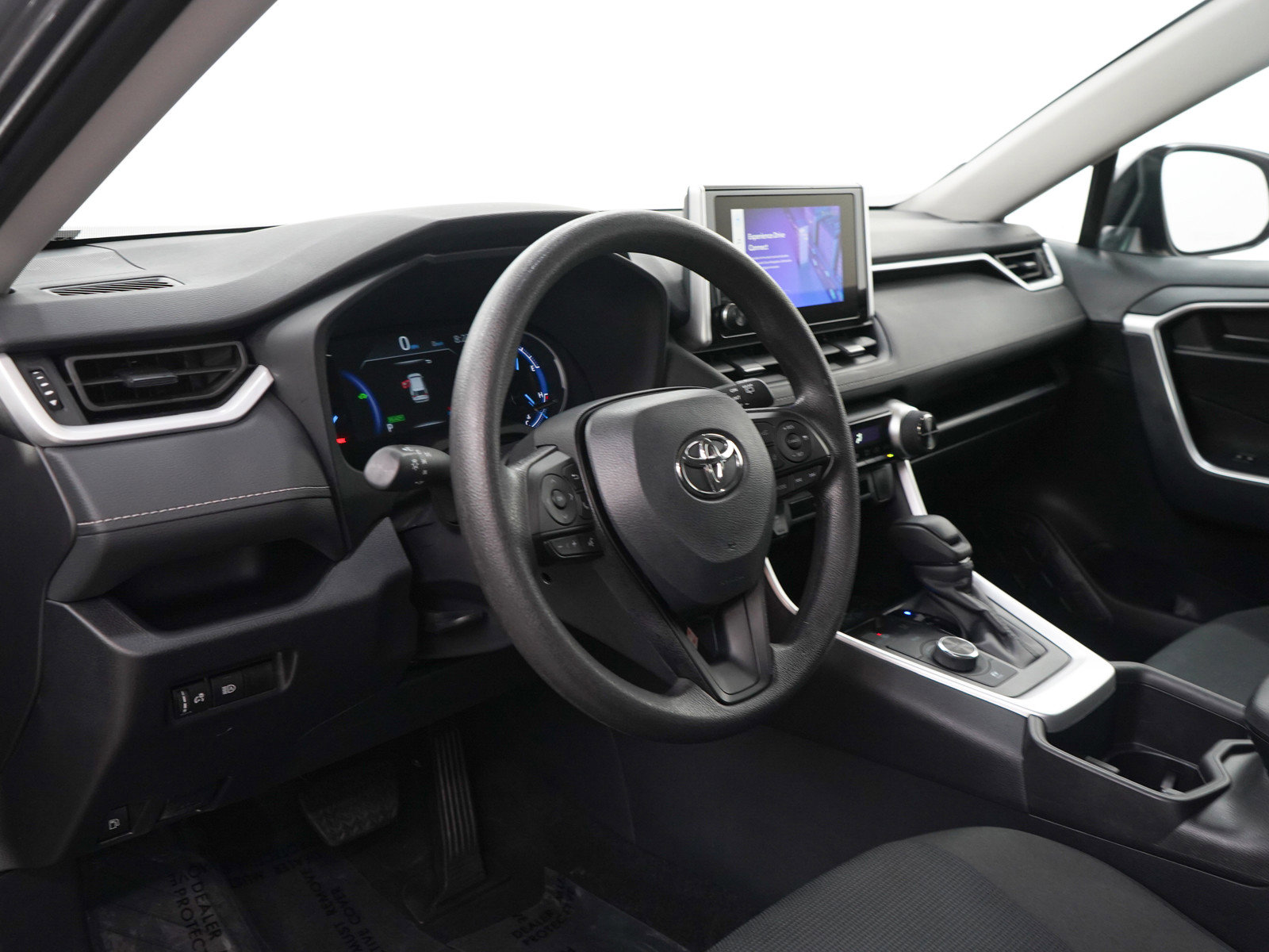 Used 2025 Toyota RAV4 LE AWD/4WD image 17