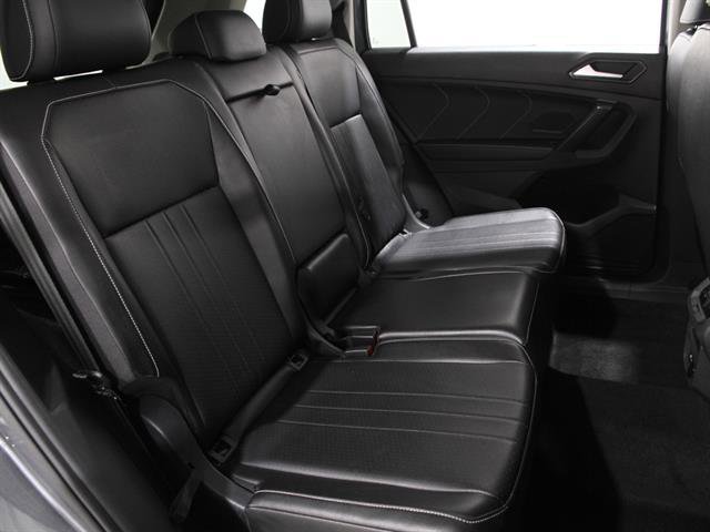 Certified 2024 Volkswagen Tiguan SE image 17