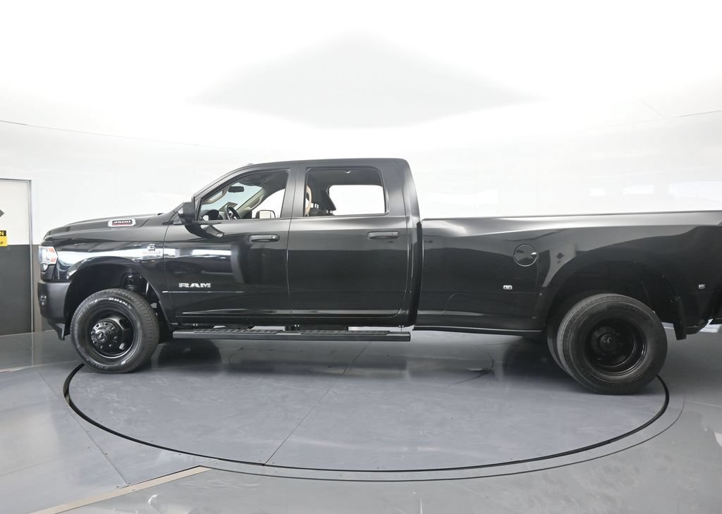 Used 2019 RAM 3500 Tradesman RWD image 3