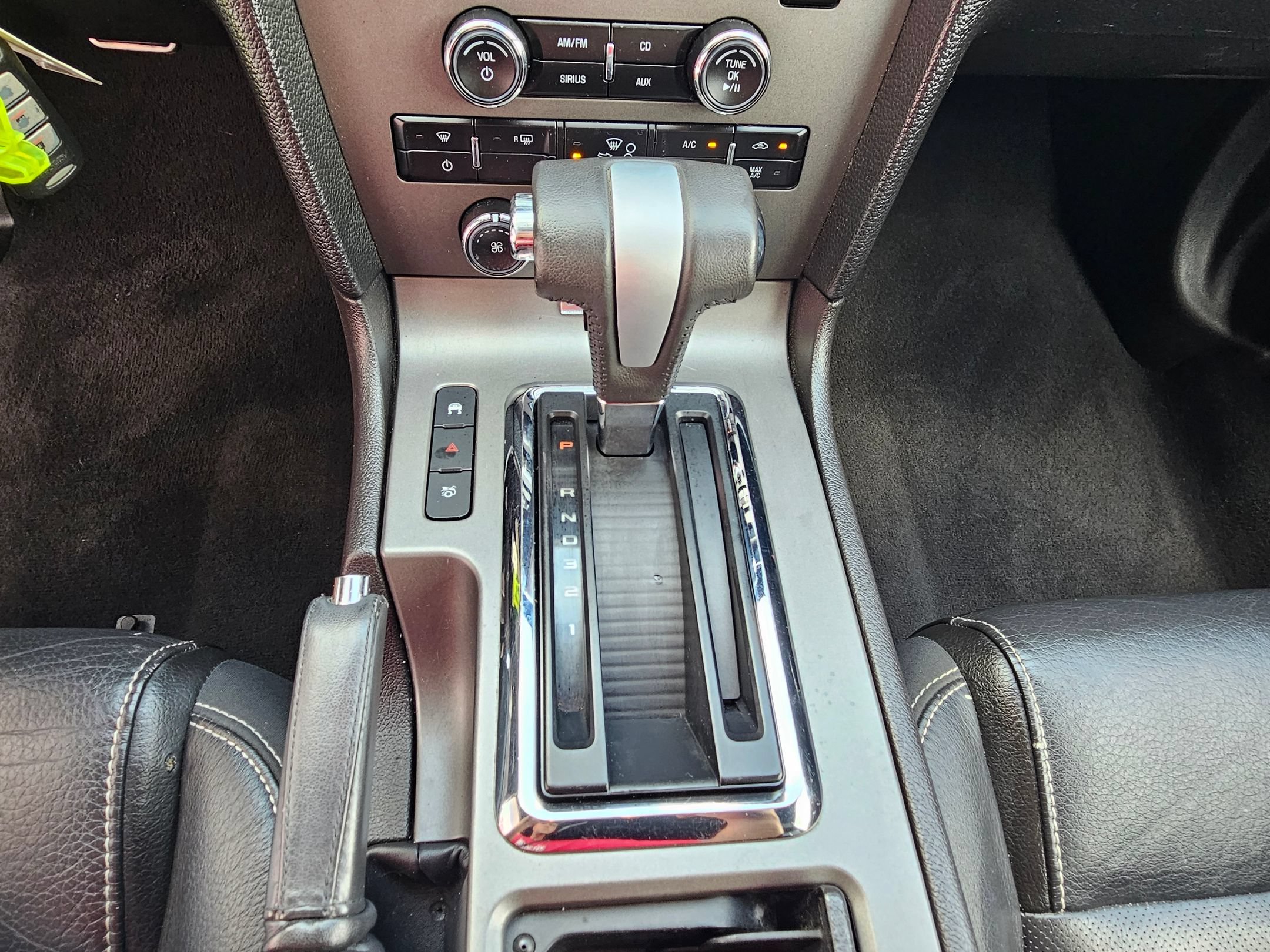 Used 2010 Ford Mustang GT Premium RWD image 13