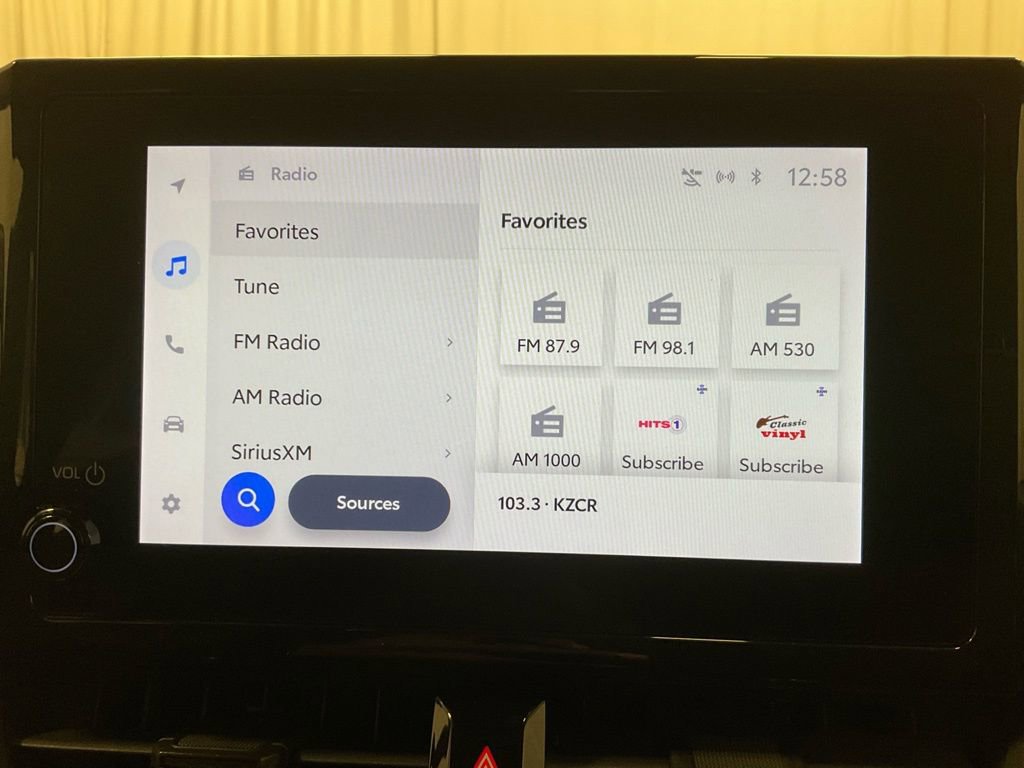 Used 2023 Toyota Corolla LE image 23