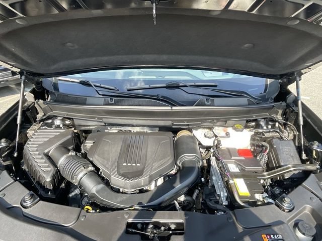 Certified 2024 GMC Acadia AT4 w/ Luxury Package AWD/4WD image 27
