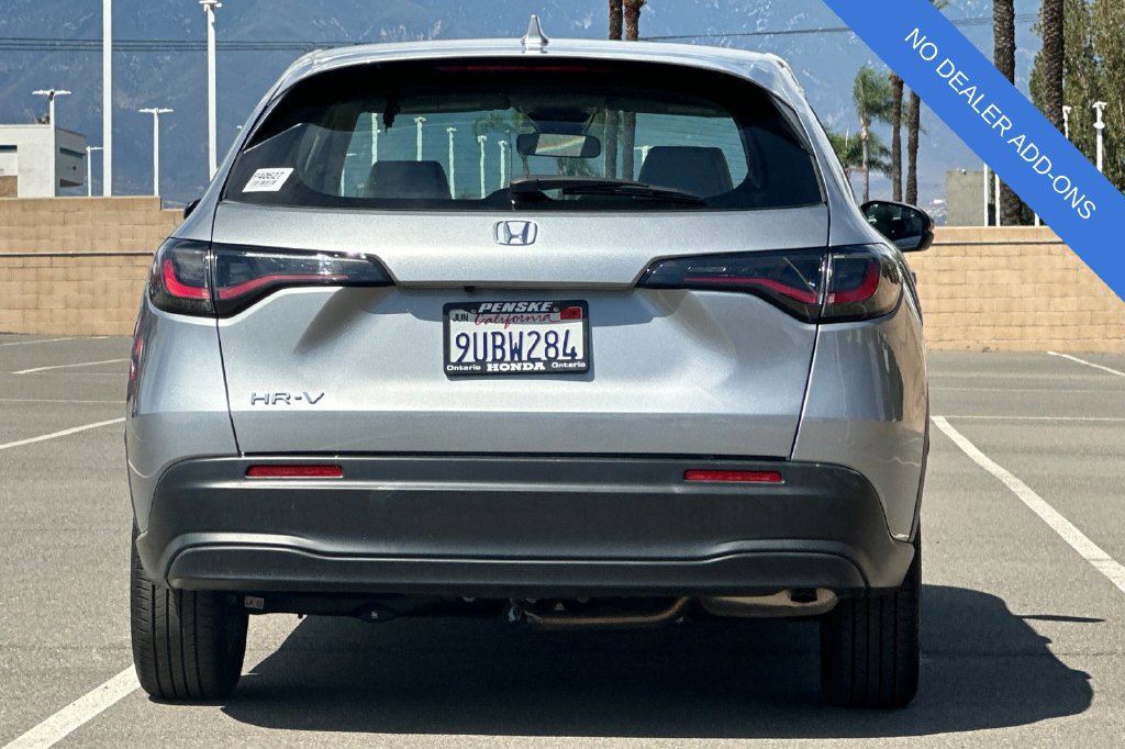 Used 2025 Honda HR-V LX image 5