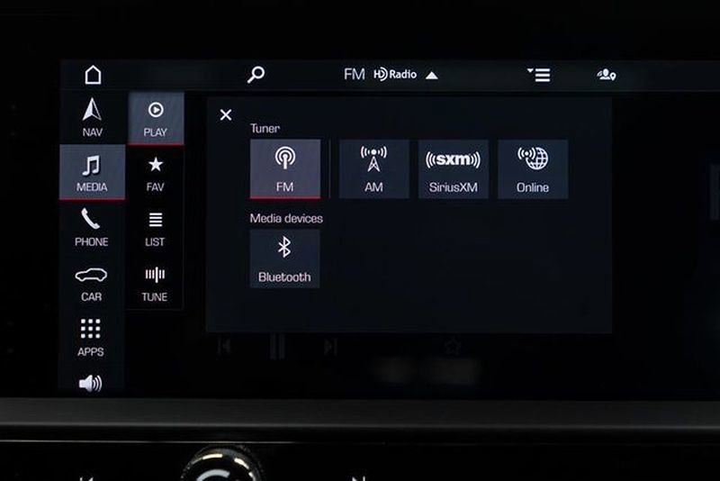 Used 2023 Porsche Macan image 25