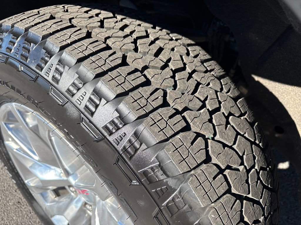 Certified 2022 GMC Sierra 1500 SLT w/ SLT Convenience Package image 33