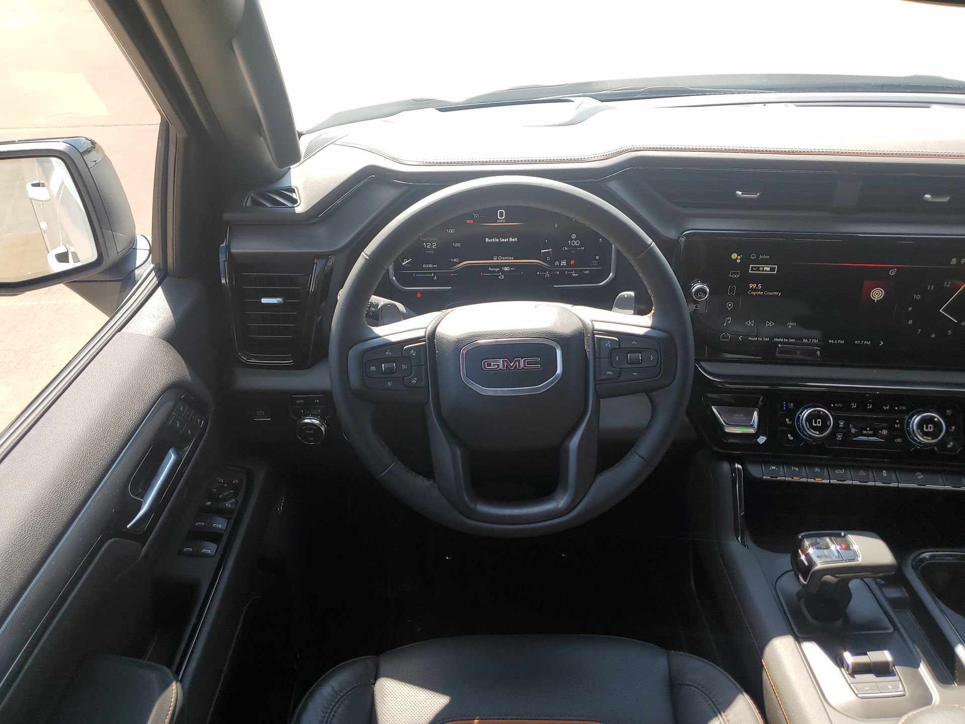 Used 2024 GMC Sierra 1500 AT4 w/ Technology Package AWD/4WD image 18