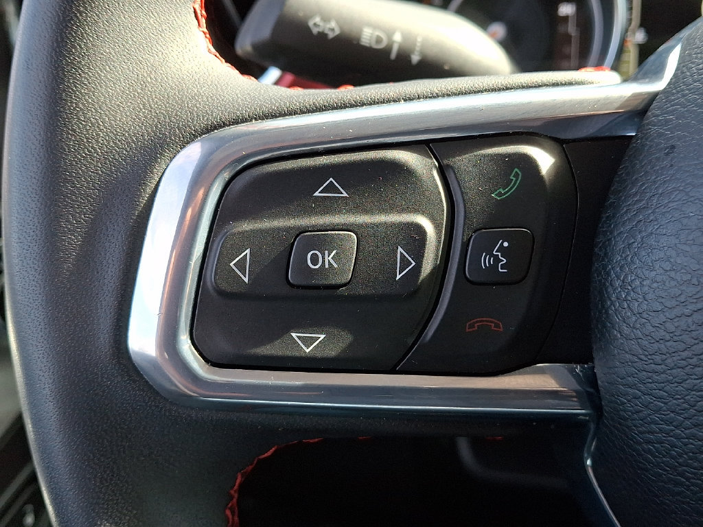 Used 2023 Jeep Gladiator Rubicon w/ Cold Weather Group AWD/4WD image 22