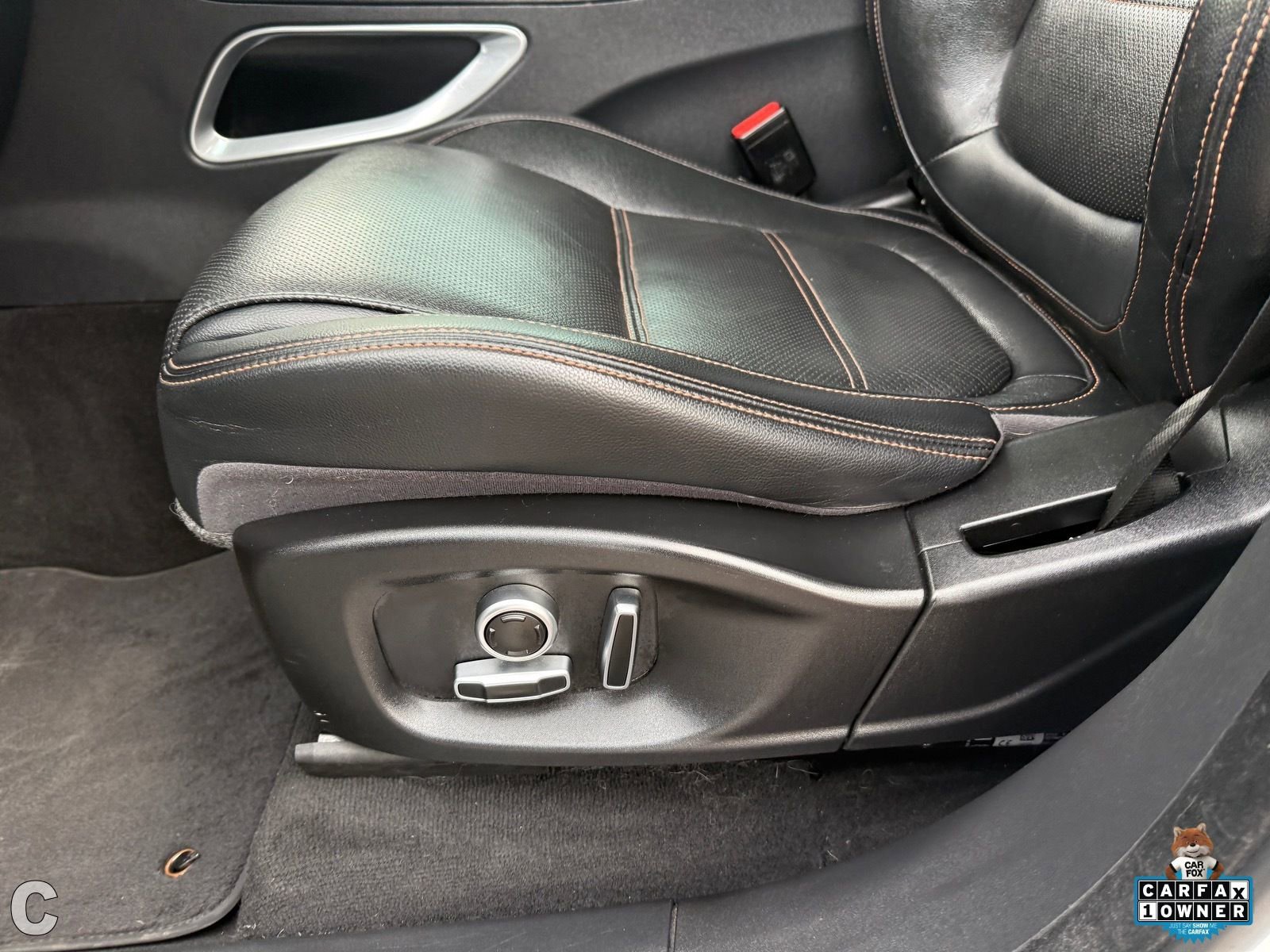 Used 2020 Jaguar F-PACE Prestige image 21