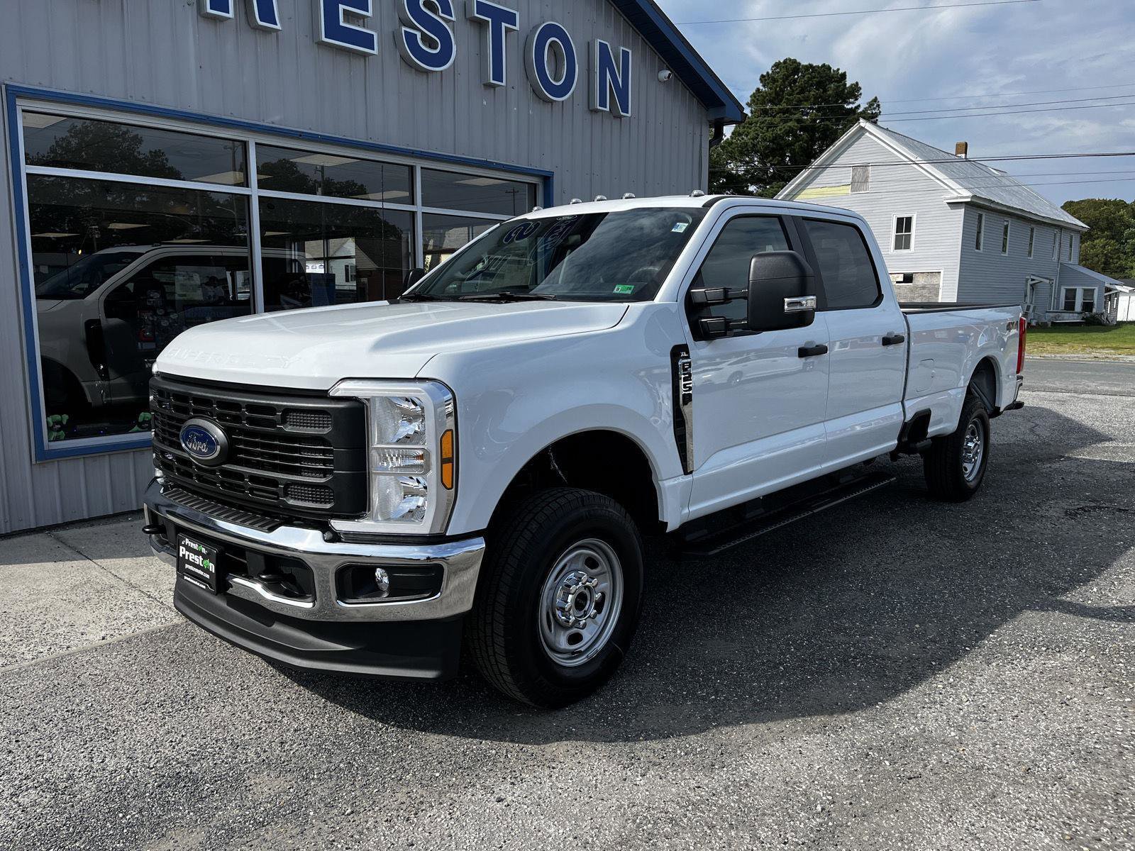 New 2026 Ford F250 XL w/ XL Chrome Package image 2