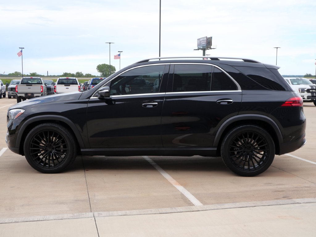 Used 2025 Mercedes-Benz GLE 350 4MATIC image 3